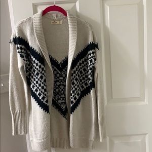 Hollister Sweater Size medium